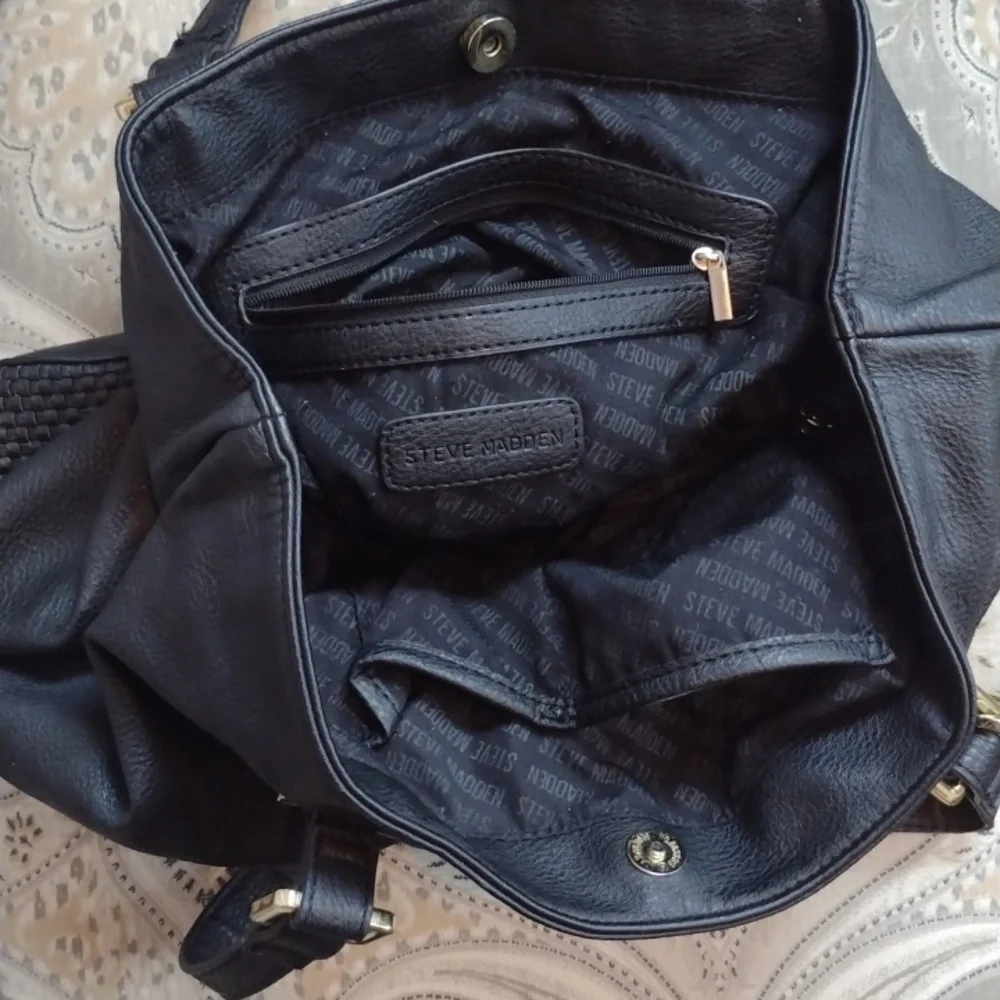 Cute/ Large Steve Madden Bag